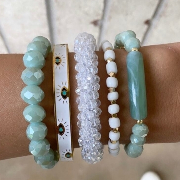KINSLEY ARMELLE NWT CASPIEN COLLECTION MINT BRACELET ✨️ - Picture 2 of 2
